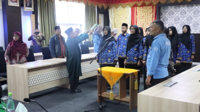 Pelantikan dan Pengambilan Sumpah 11 JFT Tendik PNS Formasi 2024 UIN Bukittinggi oleh Kabiro  UAPK